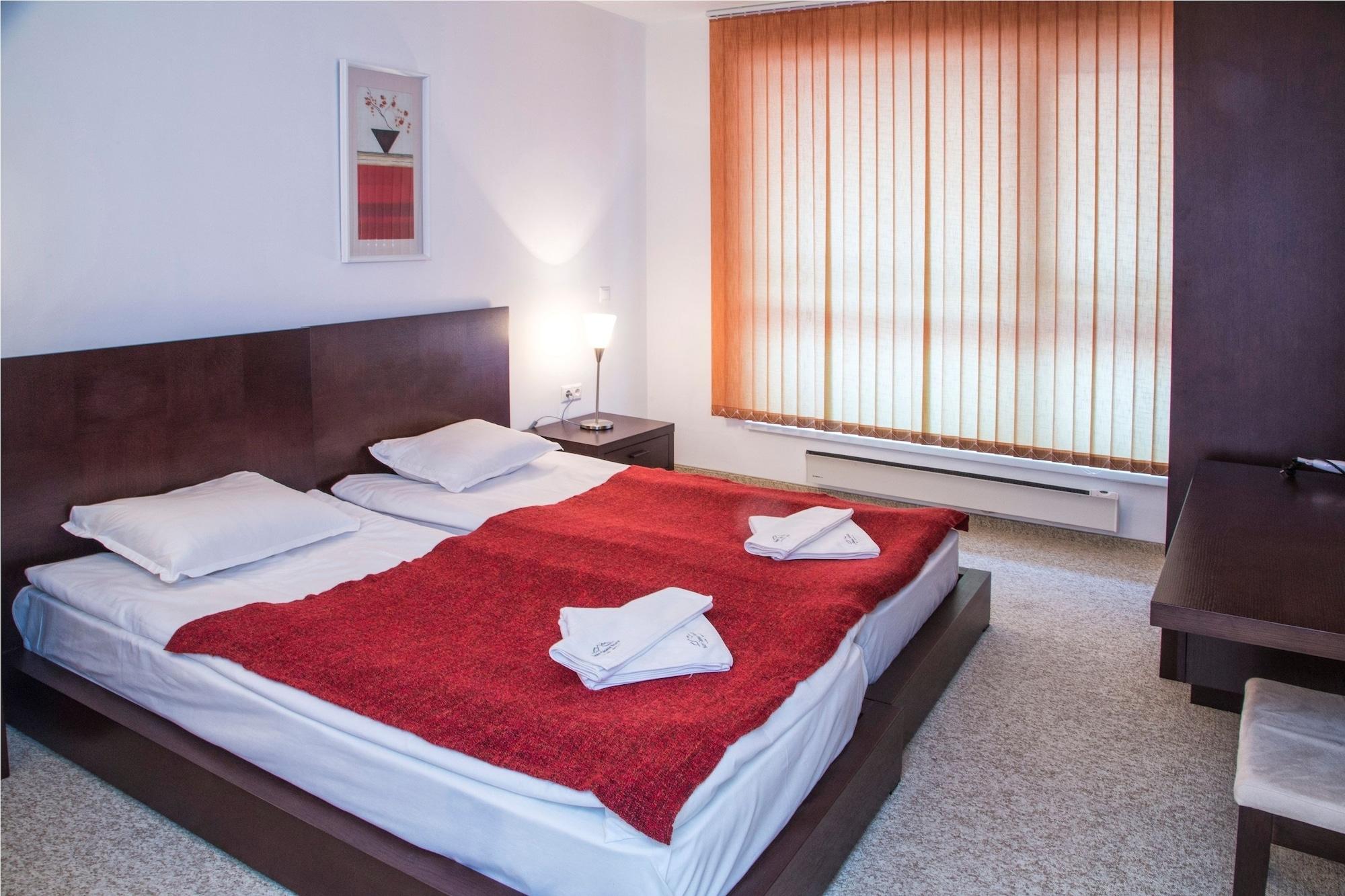 Saint George Palace 4*