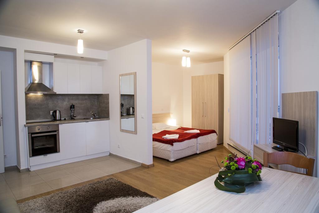 Saint George Palace Aparthotel 4*